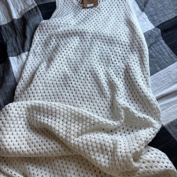 Elegant Cream Knit Swim Cover-Up - Picture 4 of 13